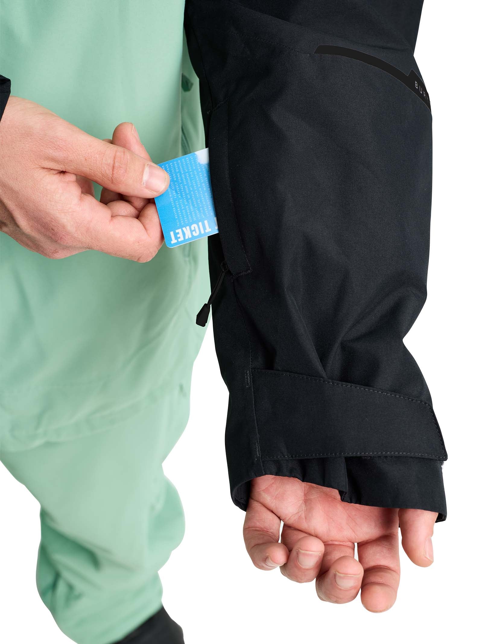 Reserve 2L Jacket