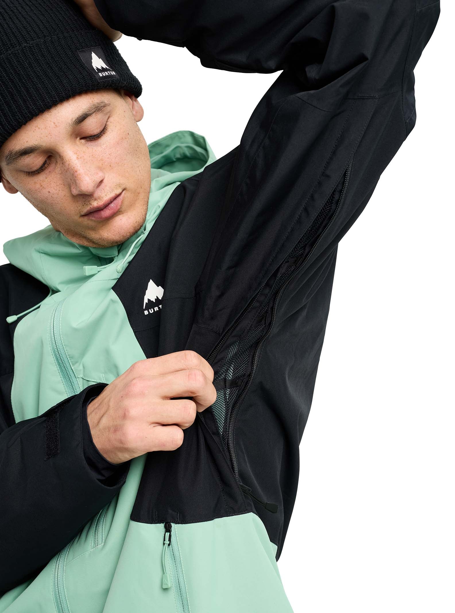 Reserve 2L Jacket
